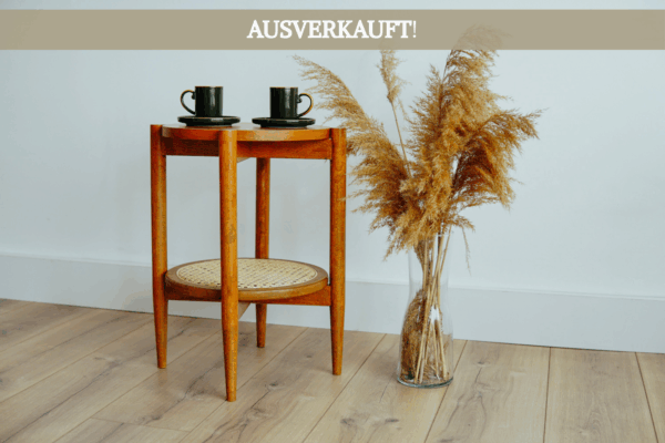 Böhmischer Beistelltisch im skandinavischen Stil mit natürlichem Rattan